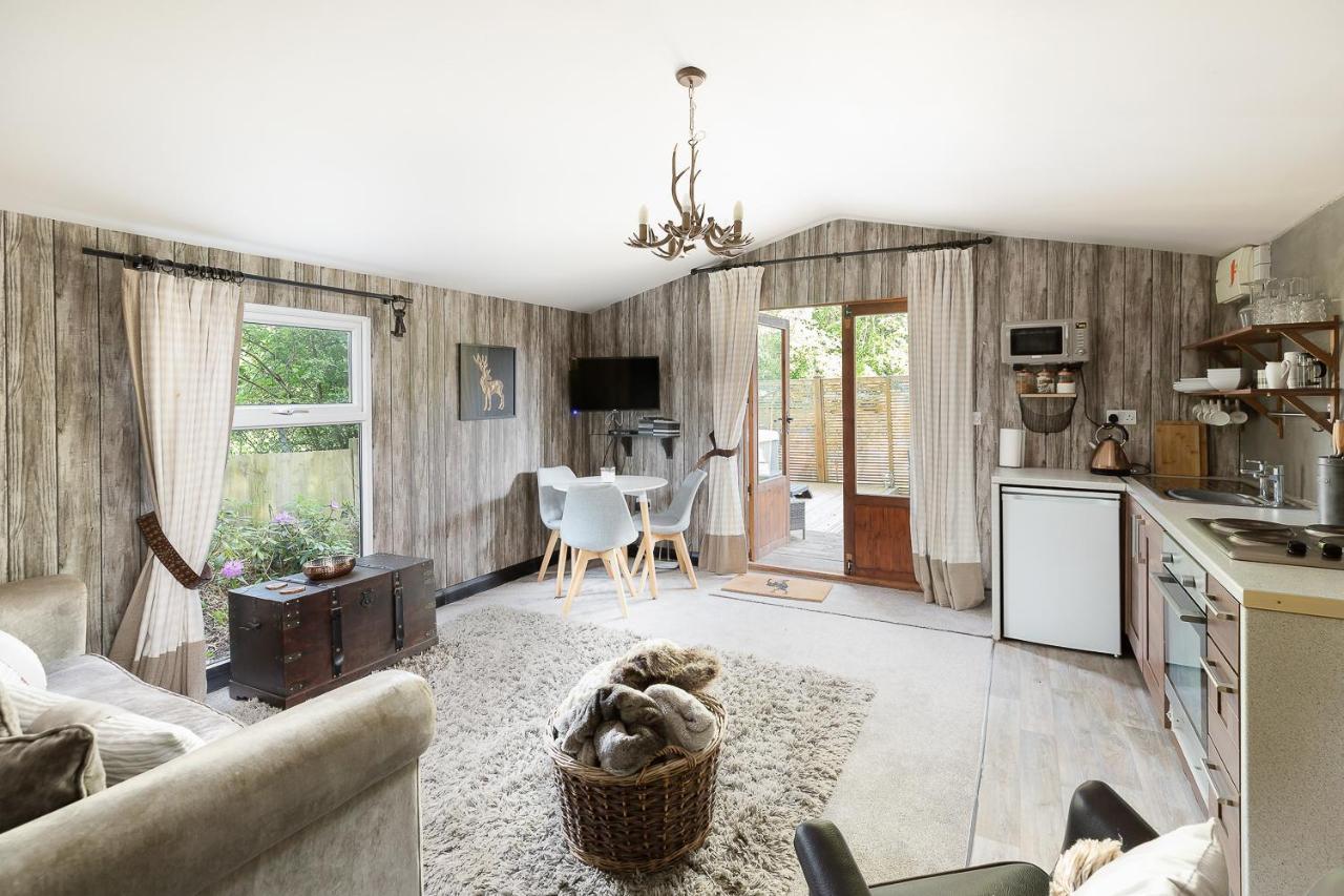 The Log Cabin With Private Hot Tub, Bath Βίλα Εξωτερικό φωτογραφία